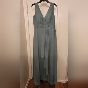 Elegant Sleeveless Green Dress